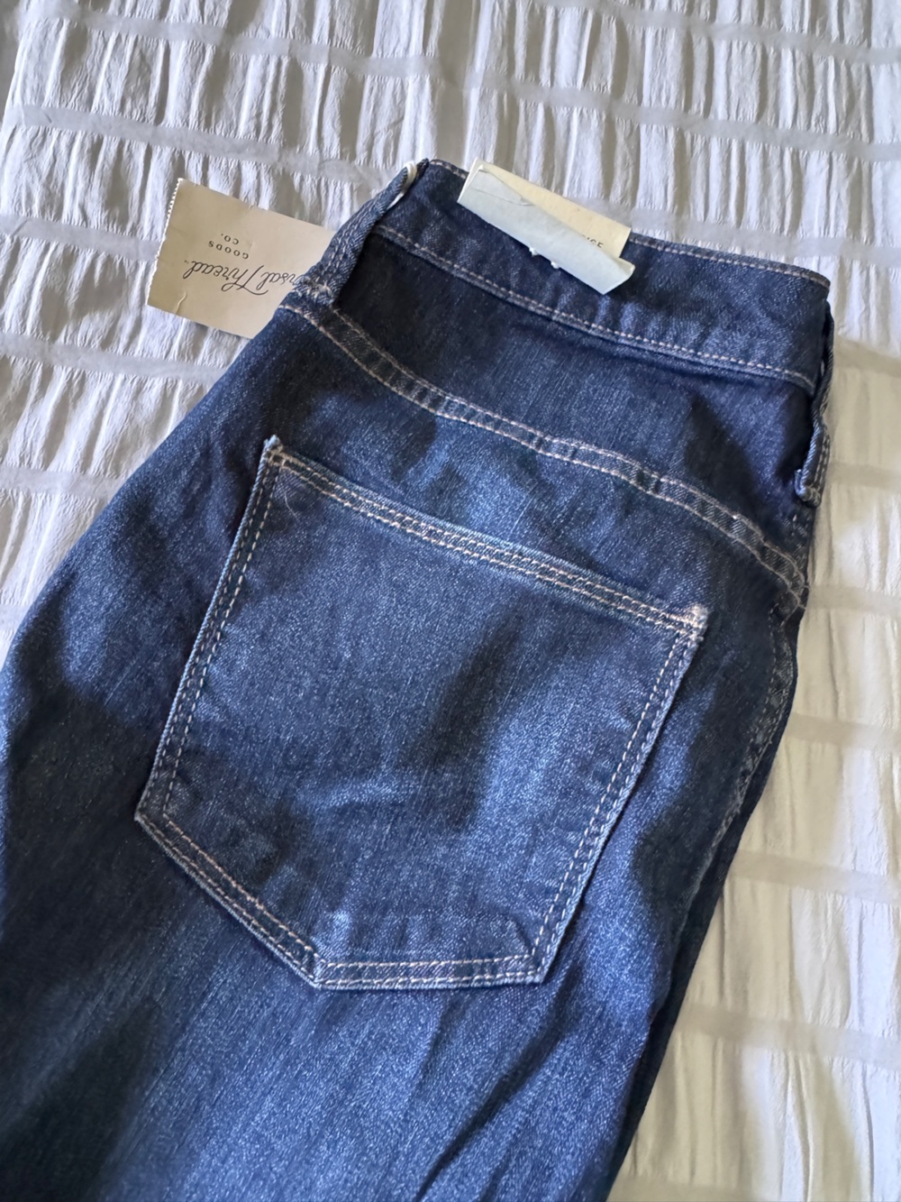 Universal Thread Women's Dark Indigo Skinny Jeans - Picture 5 of 8